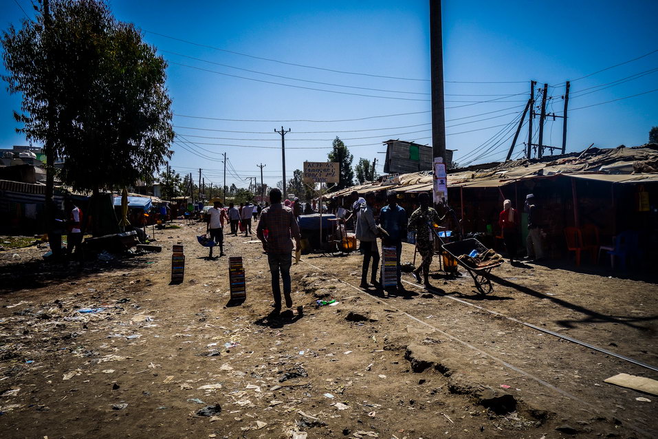 Debre Zeyit (Ethiopia) © One Man Wolf Pack