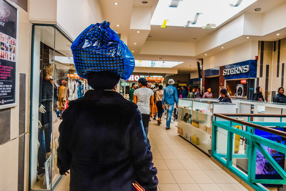 Manzini (Swaziland) © One Man Wolf Pack