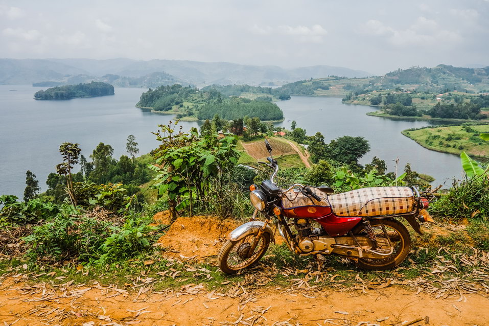 Lake Bunyonyi (Uganda) © One Man Wolf Pack