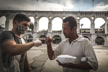 Miroslaw Wawak supporting the Homeless of Rio during COVID-19 pandemic | May 5, 2020