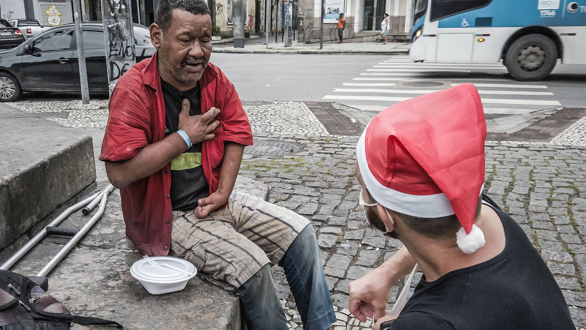 Miroslaw Wawak supporting the Homeless of Rio during COVID-19 pandemic | Christmas 2020