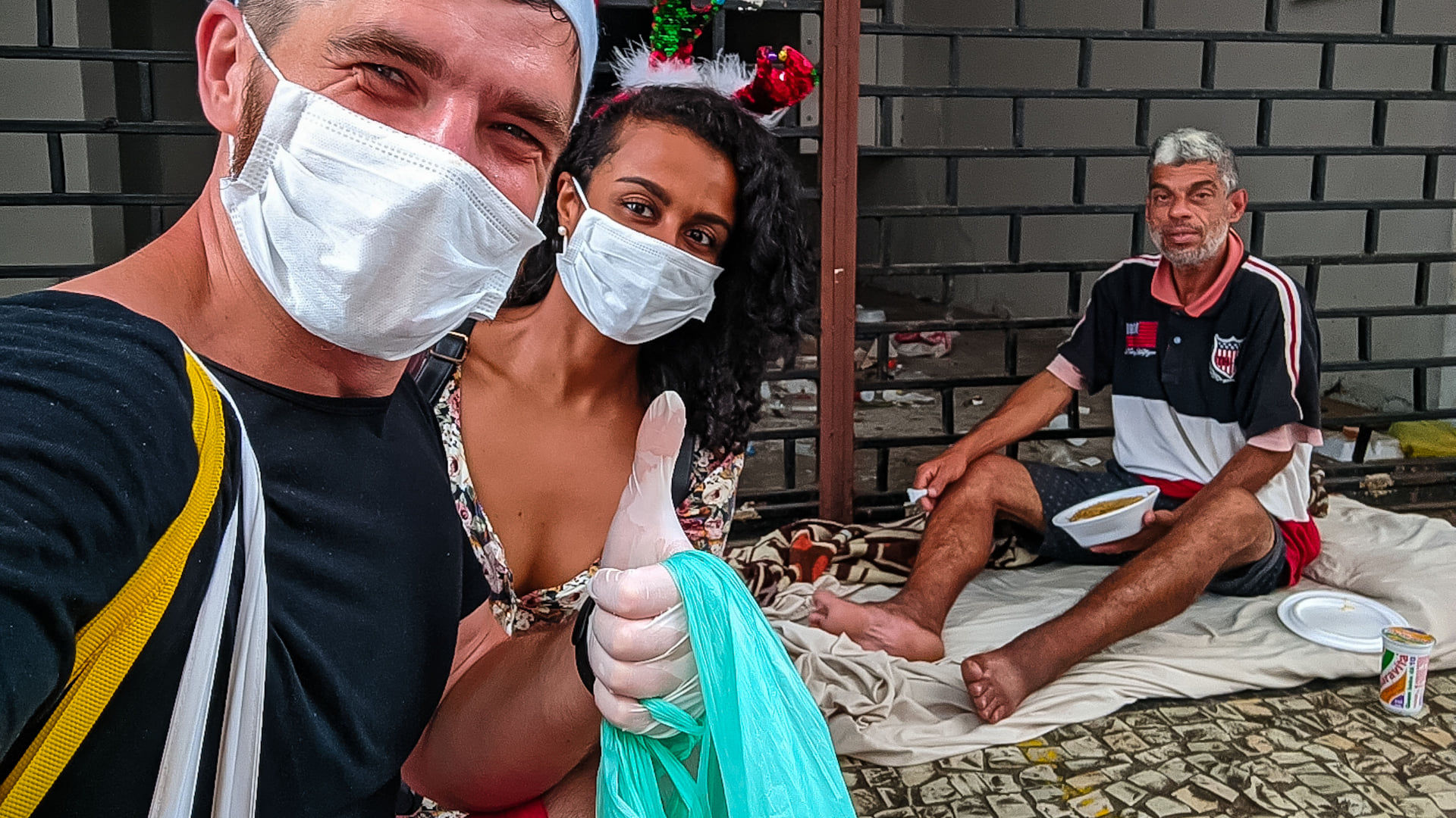 Miroslaw Wawak supporting the Homeless of Rio during COVID-19 pandemic | Christmas 2020