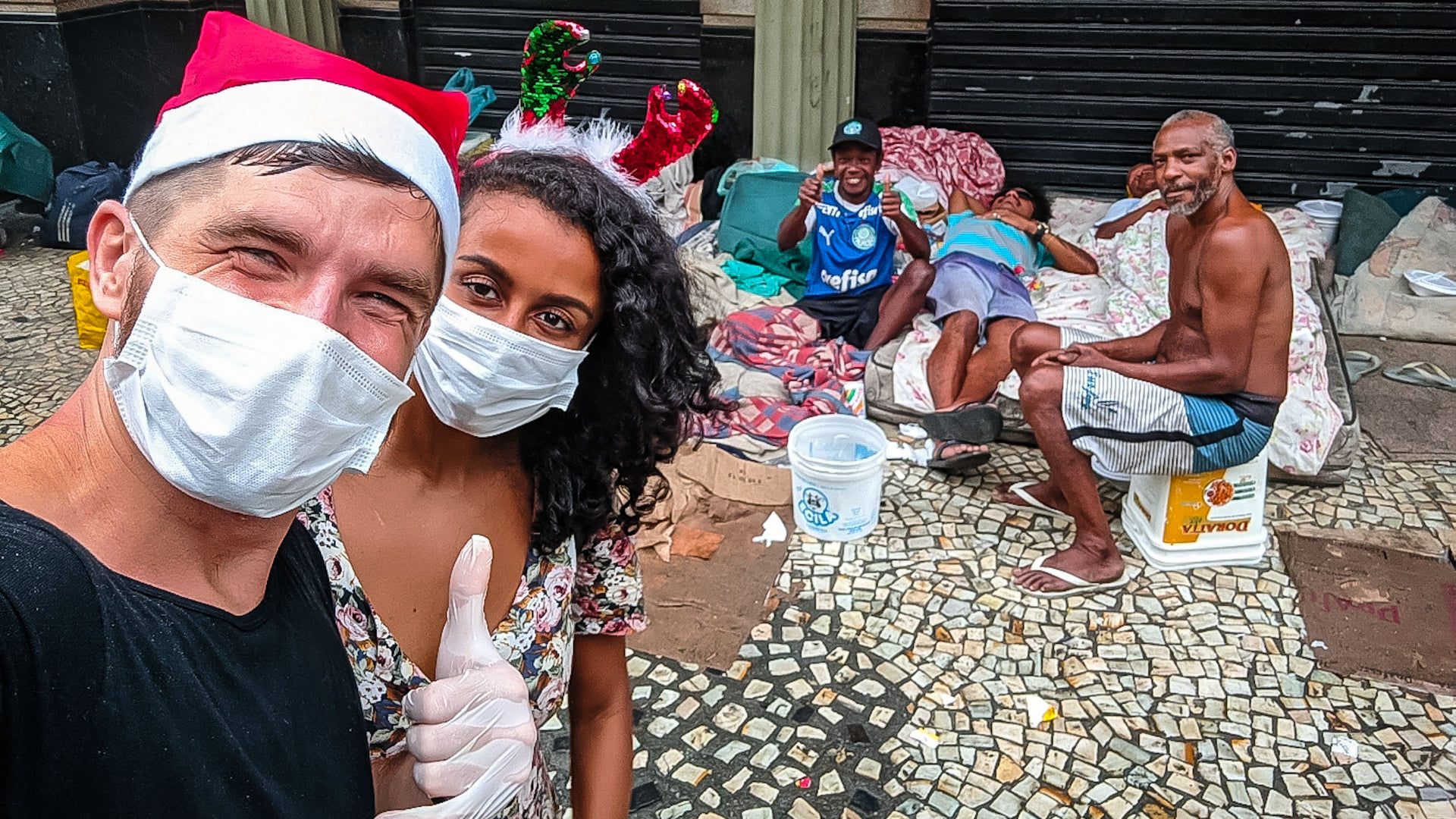 Miroslaw Wawak supporting the Homeless of Rio during COVID-19 pandemic | Christmas 2020